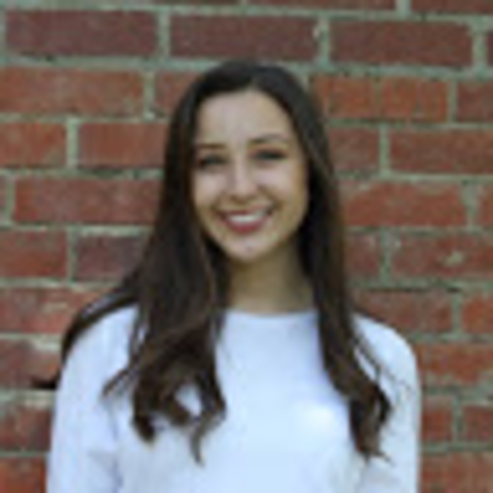 Meet your Posher, Alexis